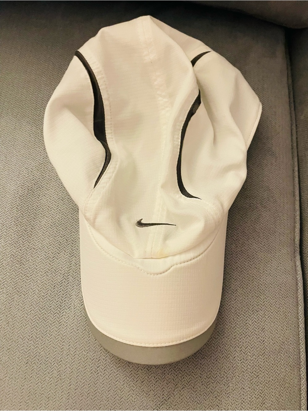 Nike Performance White Unisex Hat with Gray Swoosh